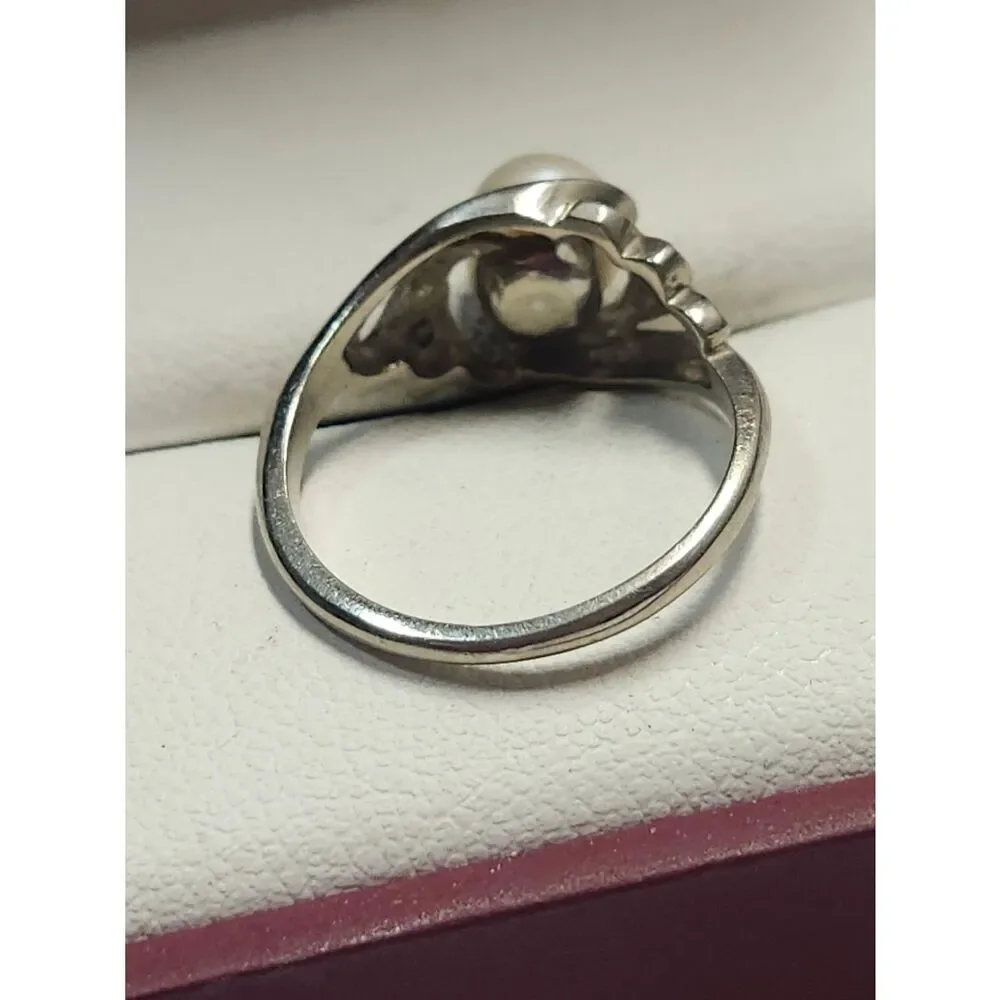 Vintage 10K White Gold Ring By Campus Pearl Center And Diamond Accents Size 4.75